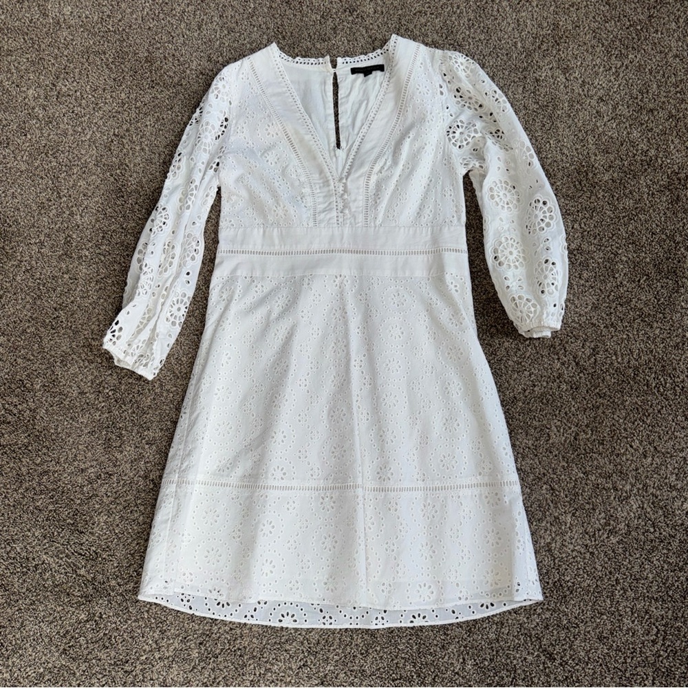 Banana Republic White Eyelet V-Neck Long Sleeve Dress